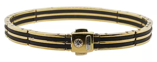 Vintage Chimento 18-karat gold bracelet. Image courtesy of Akiba Antiques.