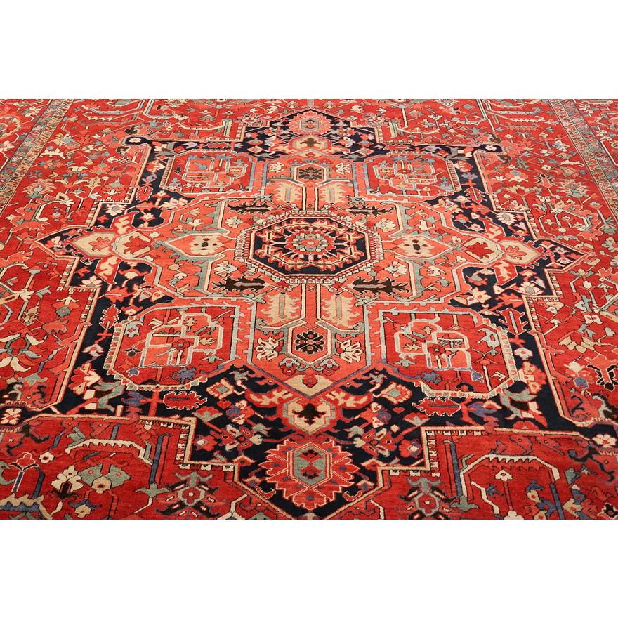 OVERSIZED ANTIQUE PERSIAN HERIZ SERAPI RUG. 20 FT 6 IN X 13 FT 6 IN (6.25 M X 4.11 M)