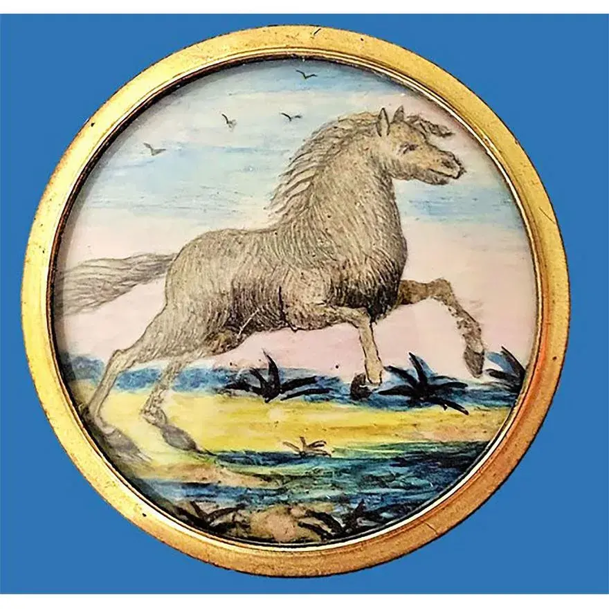 One Of The 4 Rarest Buttons In This Auction-horse