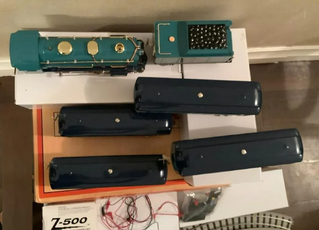 LIONEL Train Set 384E BLUE COMET 11-5010-1 Standard Gauge Tinplate Set with box plus accessories