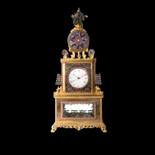 China, Qianlong dynasty (1736-1795). Rare and important imperial automaton clock in gilt bronze and stone inlays, decorated with tributes bearers, h. total 85 cm, base: 36 x 28 cm/h. 33.4 in, base: 14.1 x 11 in. Estimate : by request. Sale: June 15, 2022. Aponem.