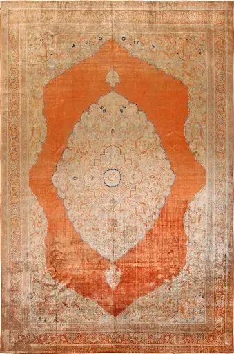 Large antique silk Tabriz Haji Jalili rug. Image courtesy of Naziyal Auctions.