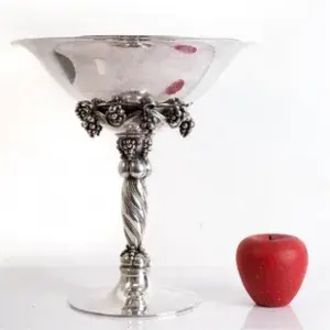 Georg Jensen Large Sterling Grape Compote 264A available in Gallery 63’s June 28th estates auction. Photo courtesy of the auction house.