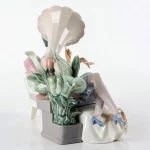 Lady Lying On Divan 1005176 - Lladro Porcelain Figurine