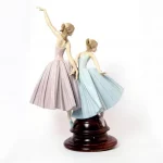 Act Ii With Base 1015035 - Lladro Porcelain Figurine