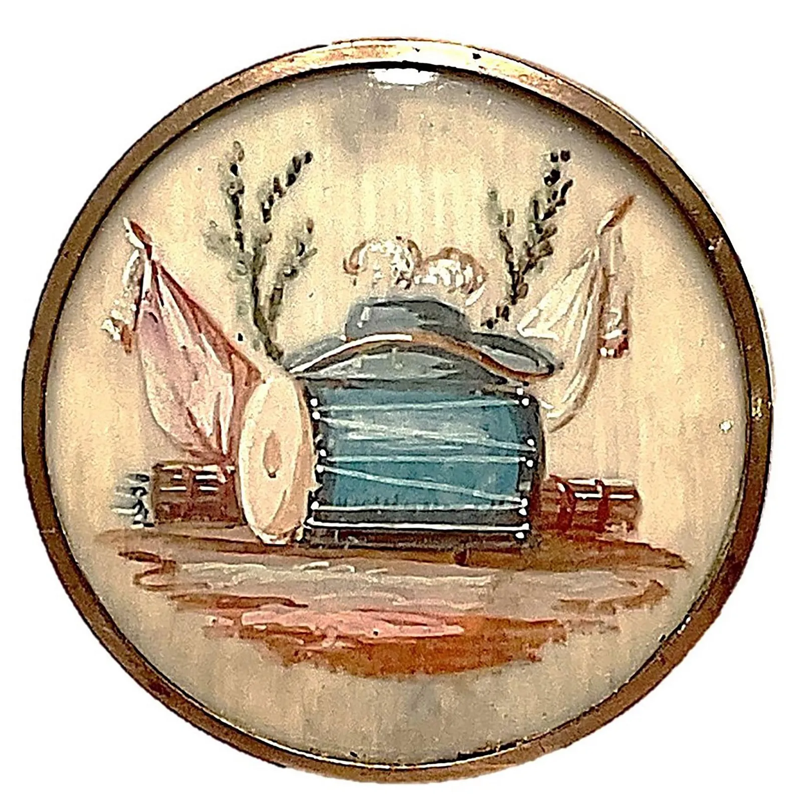Lot #472, an 18th-century reverse-painted glass button, was estimated at $800 to $1,200 and sold for $5,625. Image courtesy of Lion and Unicorn.
