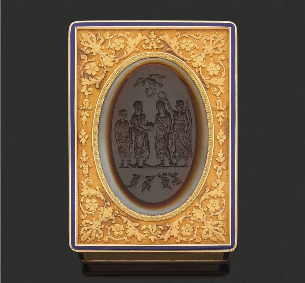 Master goldsmith Adrien Jean Maximilien Vachette (1753-1839), Paris, 1794-1797, yellow gold rectangular snuffbox, the lid containing a neoclassical oval intaglio on agate, very probably of the Apotheosis of Bonaparte, 2.8 x 7.5 x 5.2 cm/0.8 x 2.8 x 2 in., gross weight 175.8 g/6.2 oz. Hôtel Drouot, December 10, 2021. Fraysse & Associés auction house. Mr. Charron. Sold for €86,360