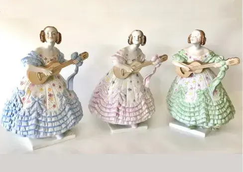 Herend Porcelain Set - Three Girls Playing Guitar - Figurines Deryne