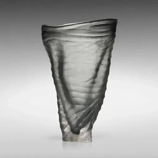 Lot-0240-a-vase-by-Massimo-Micheluzzi-was-estimated-at-1500-to-2000-and-sold-for-41920.-Image-courtesy-of-Wright-1