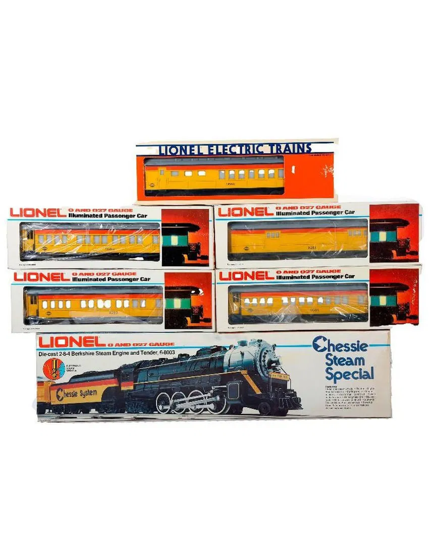 Lionel O Gauge Modern Chessie Steam Special Loco & (6) Cars