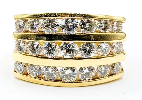 Luxurious 18-karat Three Row Diamond Band Ring