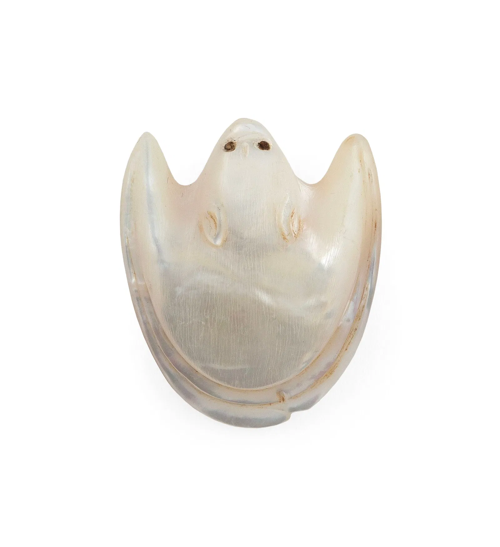 Lot #0623, a 19th-century Japanese mother-of-pearl netsuke carved as a bat, is estimated at $1,000 to $1,500. Image courtesy of Eldred’s. 
