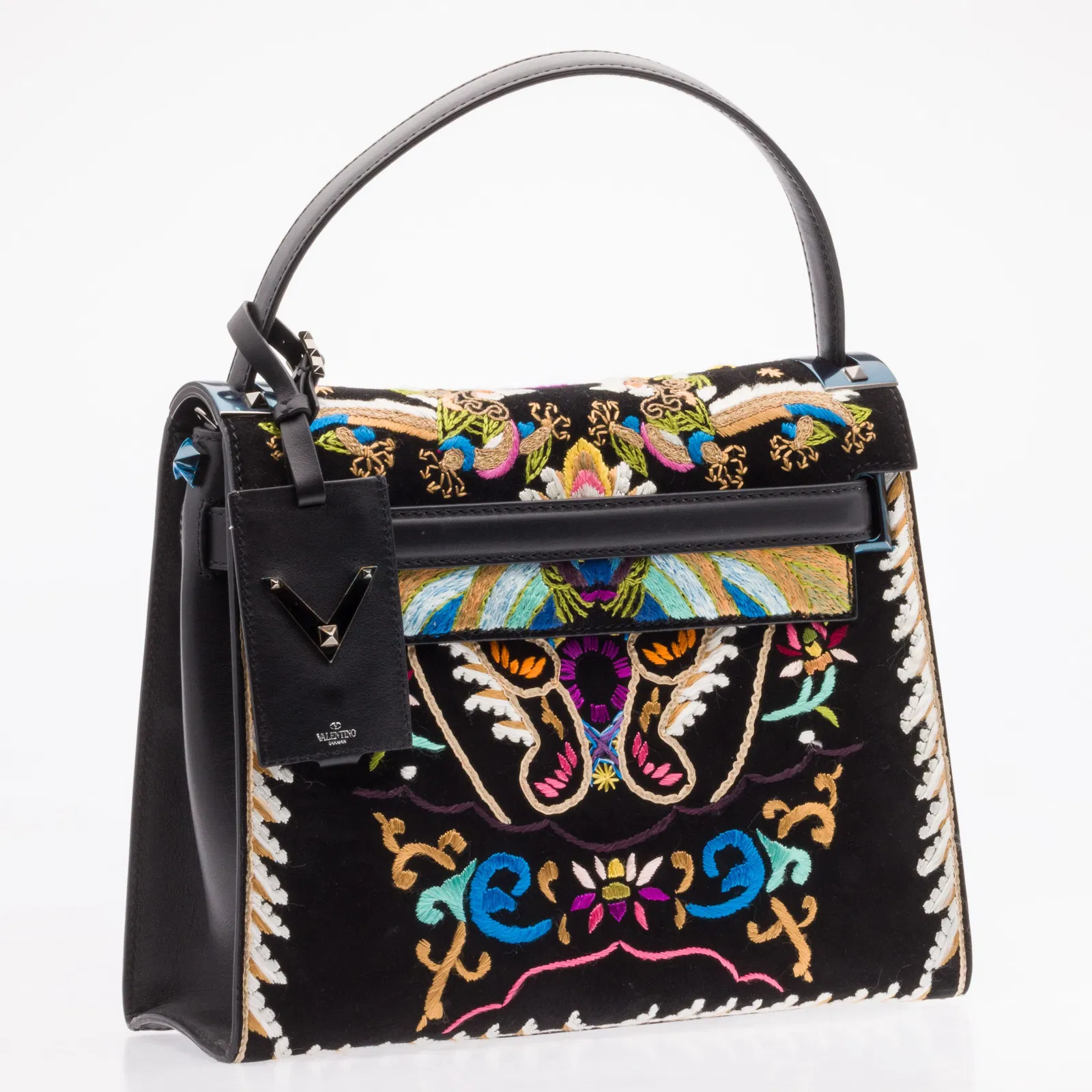 Valentino suede chain stitch embroidered Rockstud bag. Image courtesy of Everard Auctions & Appraisals.
